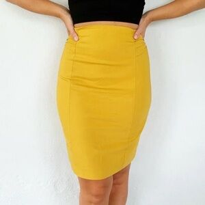 🍋 Express Mustard Yellow Pencil Skirt